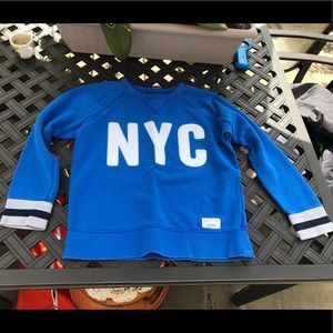 2 FOR $15 Gap crewneck